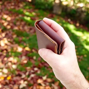 Cy Leather Nexus Trifold Taba Camel Yeşil Hakiki Deri Unisex El Yapımı Cüzdan