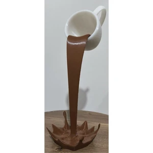 Dökülen Kahve Figürü - Dekoratif Obje -Biblo - Kahve- Sıcak Çikolata Figür