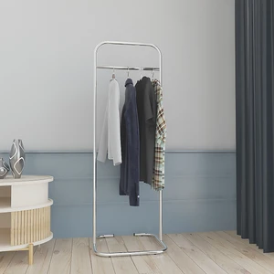 Metallica Concept Butik Dik Tekli Krom Konfeksiyon Askısı Ayaklı Askılık Elbise Askılığı
