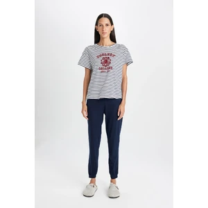 Pijama Takım Çizgili Baskılı Kısa Kollu Üst Basic Düz Beli Lastikli Alt-Fall in Love C5125AX24AU