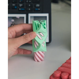 Sarmal Oynar Oyuncak - Yeşil-Krem 3D Baskı Yenilikçi ve Eğlenceli Fidget Katman