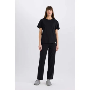 Fall in Love Pijama Takımı Regular Fit Bisiklet Yaka Kısa Kollu Üst Beli Lastikli Uzun Alt E5820AX25SP