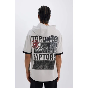 DeFactoFit NBA Toronto Raptors Oversize Geniş Kalıp Kapüşonlu Sırt Baskılı Kısa Kollu Tişört B3883AX25SP