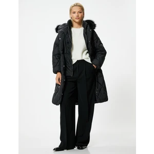 Ekstra Uzun Şişme Mont Suni Kürk Detaylı Kapüşonlu Kemerli Rüzgar Kapaklı