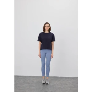 Kadın Lacivert Renk Basic Kısa Kollu T-Shirt