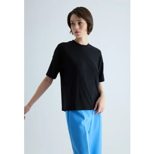 Kadın Siyah Renk Basic Kaşkorse Bisiklet Yaka T-Shirt