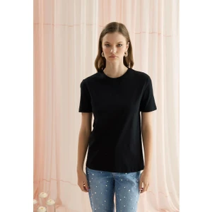 Kadın Siyah Basic T-Shirt