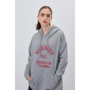 Kadın Gri Baskılı Kapüşonlu Oversize Sweatshirt