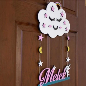 Gülümseyen Pembe Bulut ve Peri Kızı Temalı Kişiye Özel Kapı Süsü