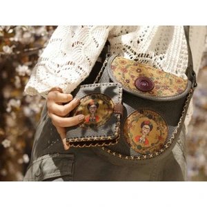 Hoodie Mouse Frida Figürlü Tasarımlı Capraz Örgulu Kol Cantası Yesil ve Cuzdan Yesil Kombin