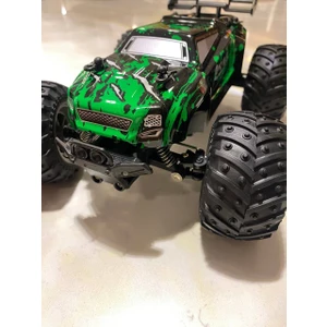 Uzaktan Kumandalı Sarjlı Işıklı Off Road Süsyansiyonlu Yeşil Yarış Arabası