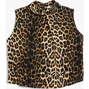 Dik Yaka Kolsuz Leopar Desenli Bluz