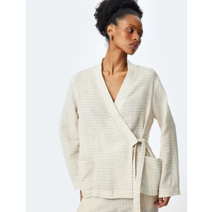 Uzun Kollu Bağlama Detaylı Cepli Çizgili Kruvaze Kimono