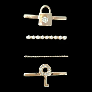 Charm 20 mm / 22 mm  Silikon ve  Apple Watch Silikon Kordonlar Için Uyumlu Kordon Süsü Anahtar Kilit
