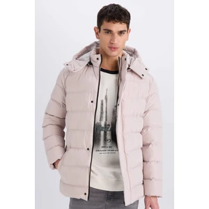 Regular Fit Kapüşonlu Fermuarlı Çıtçıt Kapamalı Cepli Şişme Mont E7286AX24WN