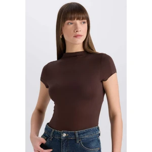 Slim Fit Dar Kesim Yarım Balıkçı Yaka Soft Touch Kısa Kollu Tişört E5906AX25SP