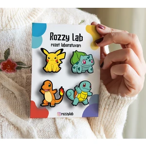 Rozzy Lab Pokemon 4lü Mini Ahşap Rozet Set - Pikachu Bulbasaur Squirtle Charmander - Broş - Yaka Çanta Aksesuar