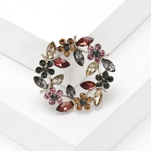 Punky Store Retro Flower Klasik Model Çelenk Broş-KM-015