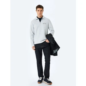 Slogan Işlemeli Pamuk Karışımlı Dikiş Detaylı Yarım Fermuarlı Sweatshirt