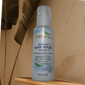 Bitkisel Ayak Bakım Kremi Koku Ve Mantar Önleyici 100ml(Koku-Mantar-Nasir -Kasinti-Ayak çatlakları için)