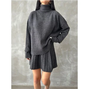 Cistern İstanbul Kadın Boğazlı Kazak Pileli Etek Triko Takım