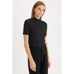 Regular Fit Yarım Balıkçı Yaka Basic Düz Fitilli Kaşkorse Kısa Kollu Siyah Tişört B1177AX25SP