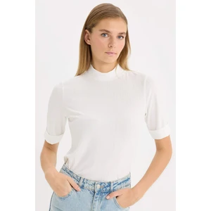 Regular Fit Yarım Balıkçı Yaka Fitilli Kaşkorse Basic Düz Kısa Kollu Tişört B1177AX25SP