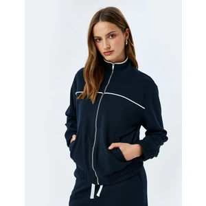 Uzun Kollu Rahat Kalıp Fermuarlı Dik Yaka Sweatshirt