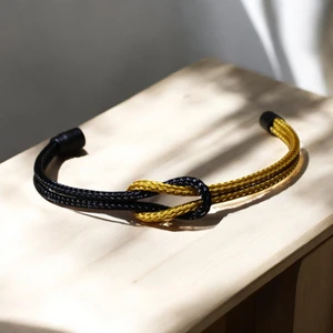 Mıknatıslı Çelik Bileklik – Sarı Siyah -Sade ve Şık Tasarımıyla Kadın ve Erkek Için