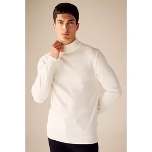 Slim Fit Dar Kesim Yarım Balıkçı Yaka Basic Düz Triko Kazak R1127AZ23WN