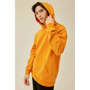 Comfort Regular Fit Rahat Kalıp Kapüşonlu Kanguru Cepli Basic Düz Sweatshirt B4446AX24SP