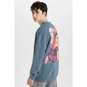 %100 Pamuk Comfort Regular Fit Rahat Kalıp Bisiklet Yaka Sırt Baskılı Yıkamalı Soluk Efektli Sweatshirt C1664AX24SP