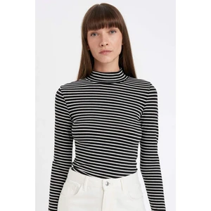 Slim Fit Dar Kesim Yarım Balıkçı Yaka Çizgili Uzun Kollu Tişört D4985AX24AU
