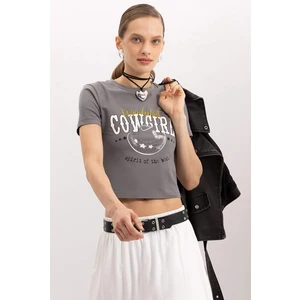 Coool Fitted Vücuda Oturan Bisiklet Yaka Baskılı Crop Kısa Kollu Tişört D5340AX24AU