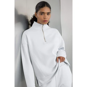DeFactoFit Oversize Geniş Kalıp Fermuarlı Dik Yaka Skuba Dalgıç Kumaş Sporcu Basic Düz Sweatshirt C9404AX24AU