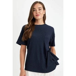 Relax Fit Bisiklet Yaka Bağlamalı Bürümcük Kısa Kollu Tişört D5446AX24AU