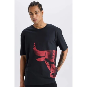 DeFactoFit NBA Chicago Bulls Oversize Geniş Kalıp Bisiklet Yaka Kısa Kollu Tişört B3889AX25SP