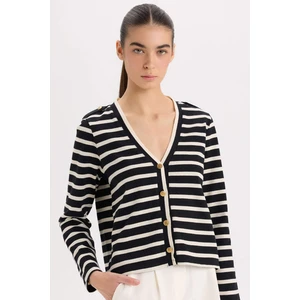 Regular Fit V Yaka Çizgili Fitilli Kaşkorse Düğmeli Hırka D5530AX24AU