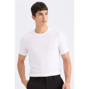 Slim Fit Dar Kesim Bisiklet Yaka Modal Karışımlı Pamuklu Basic Düz Kısa Kollu Beyaz Tişört M6606AZ24AU