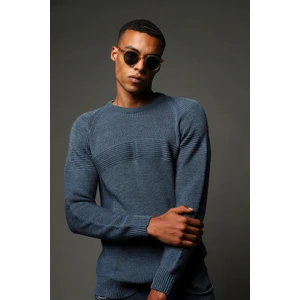 Bisiklet Yaka Regular Fit Dikişsiz Desenli Triko Kazak