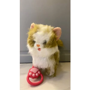 Müzikli Yürüyen Başına Dokununca Miyavlayan Yalayan Kuyruk ve Başını Sallayan Ses Kaydını Tekrarlayan Pilli Sevimli Peluş Kedi