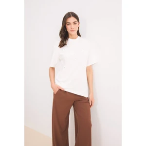 Relax Fit Bisiklet Yaka Basic Düz Kısa Kollu Nakışlı Tesettür Tişört Tunik E1948AX25SP