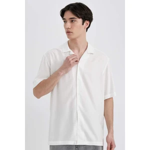 Regular Fit Yazlık Apaş Yaka Viskon Basic Düz Kısa Kollu Gömlek C4735AX24SM