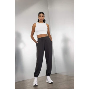 DeFactoFit Jogger Eşofman Altı Oversize Geniş Kalıp Cepli Standart Boy Skuba Dalgıç Kumaş Z6694AZ24AU