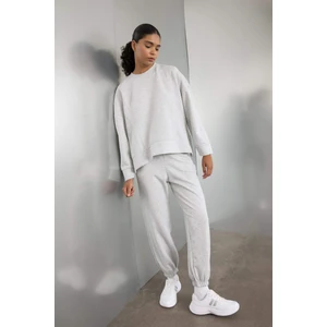 DeFactoFit Jogger Eşofman Altı Oversize Geniş Kalıp Cepli Standart Boy Skuba Dalgıç Kumaş Z6694AZ24AU
