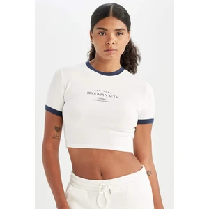 DeFactoFit NBA Brooklyn Nets Crop Bisiklet Yaka Kısa Kollu Tişört C8102AX24AU