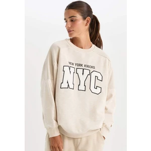 DeFacto Fit NBA New York Knicks Oversize Geniş Kalıp Bisiklet Yaka Kalın Sweatshirt D2429AX24AU