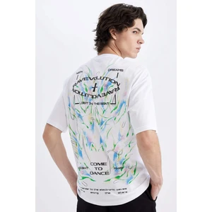 Comfort Regular Fit Rahat Kalıp Bisiklet Yaka Sırt Baskılı Kısa Kollu Tişört C5675AX24HS