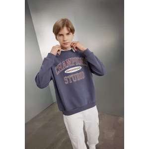 Erkek Çocuk Oversize Geniş Kalıp Bisiklet Yaka Baskılı Okul Sweatshirt D0983A824AU