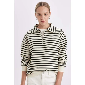 Regular Fit Dik Yaka Yarım Fermuarlı Kalın Çizgili Kalın Sweatshirt A8354AX24WN